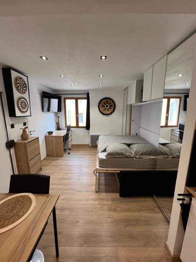 Studio Contemporain, A Deux Pas De La Mer A La Ciotat ! Luaran gambar