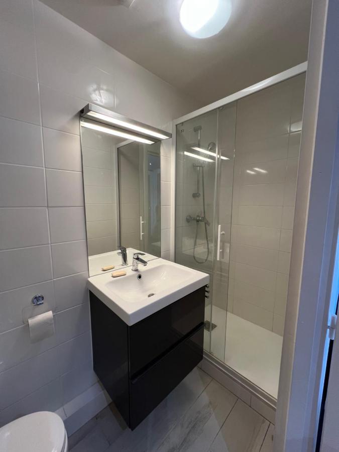 Studio Contemporain, A Deux Pas De La Mer A La Ciotat ! Luaran gambar