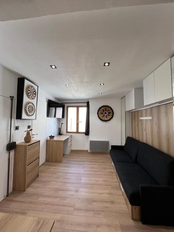 Studio Contemporain, A Deux Pas De La Mer A La Ciotat ! Luaran gambar